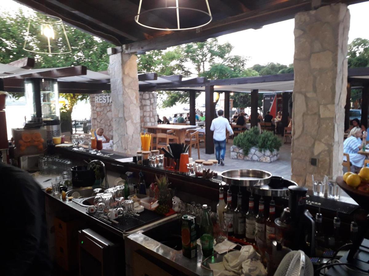Hotel Smokva Pag Pag Town Esterno foto