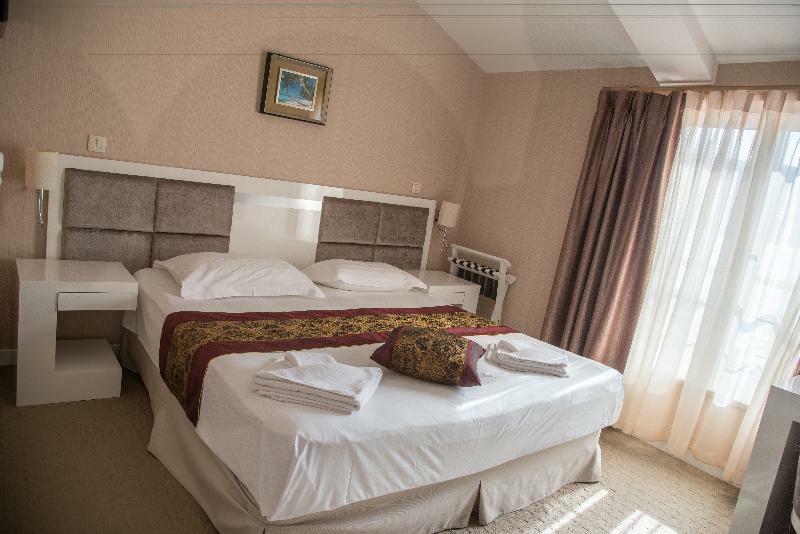 Hotel Smokva Pag Pag Town Esterno foto